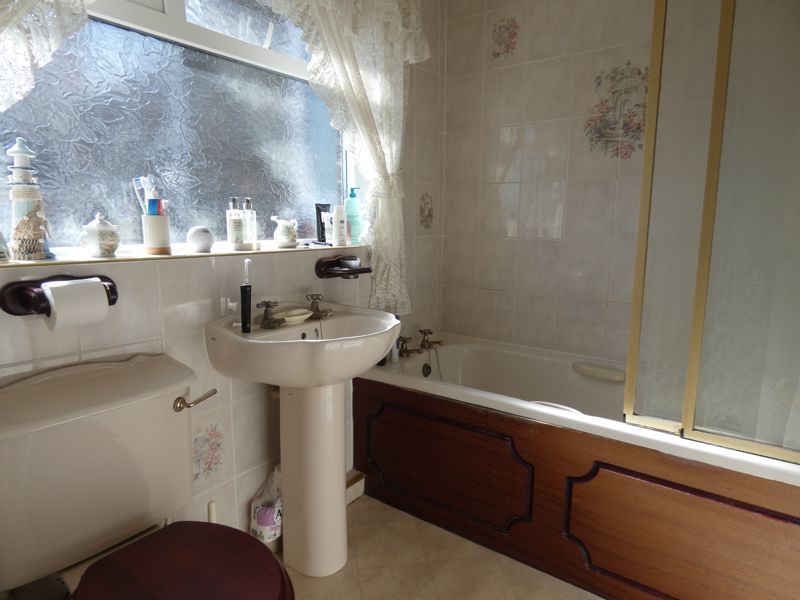 Bathroom- click for photo gallery